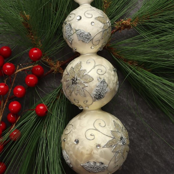 Vintage Christmas Glass Tree Topper Handpainted - Picture 4 of 7